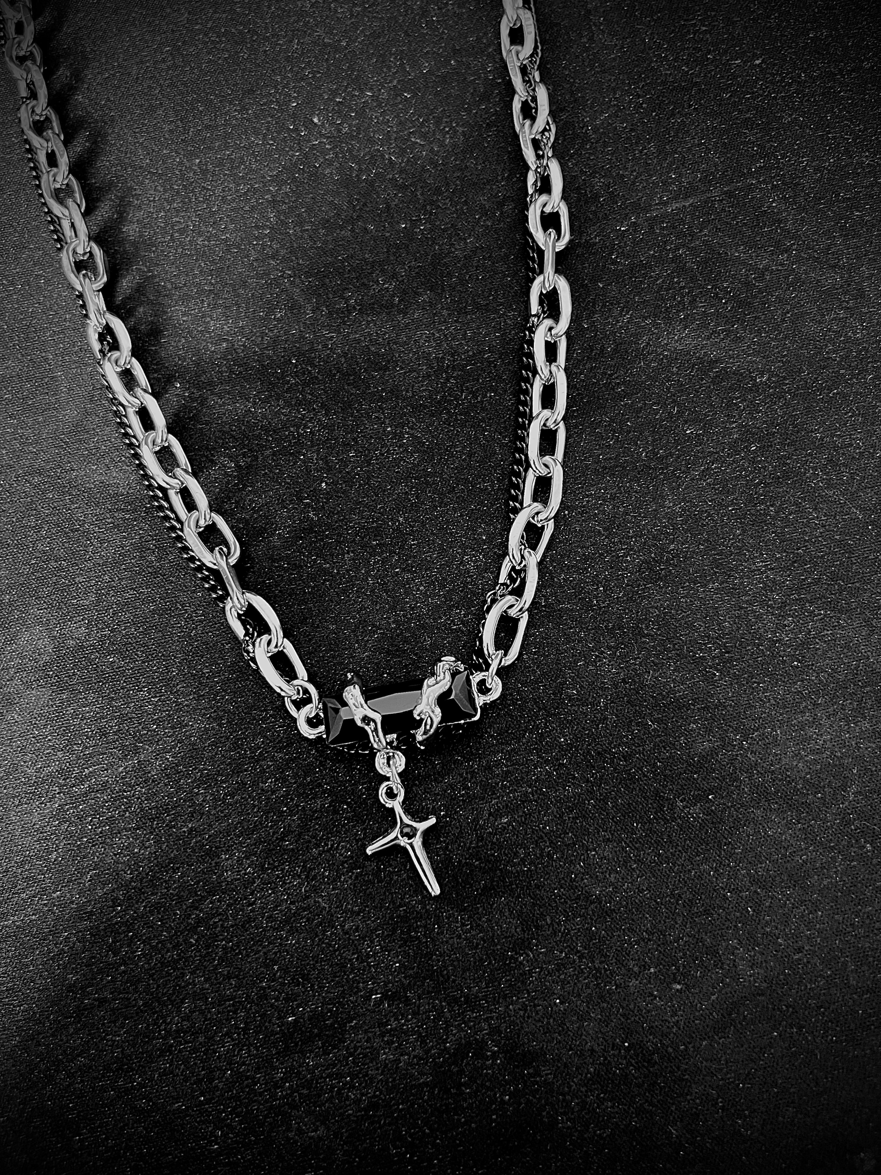 Raven Chain