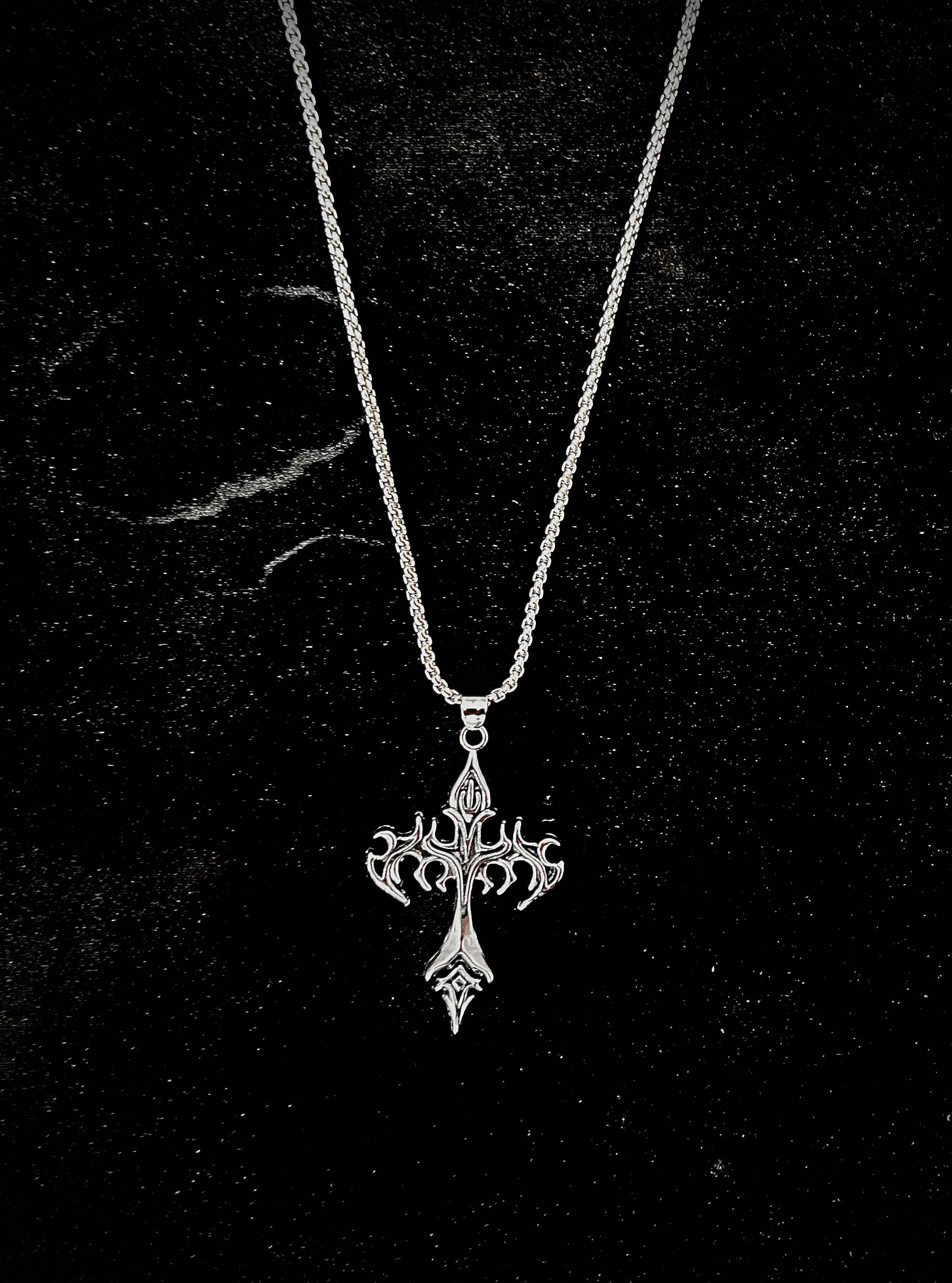 Noctis Cross